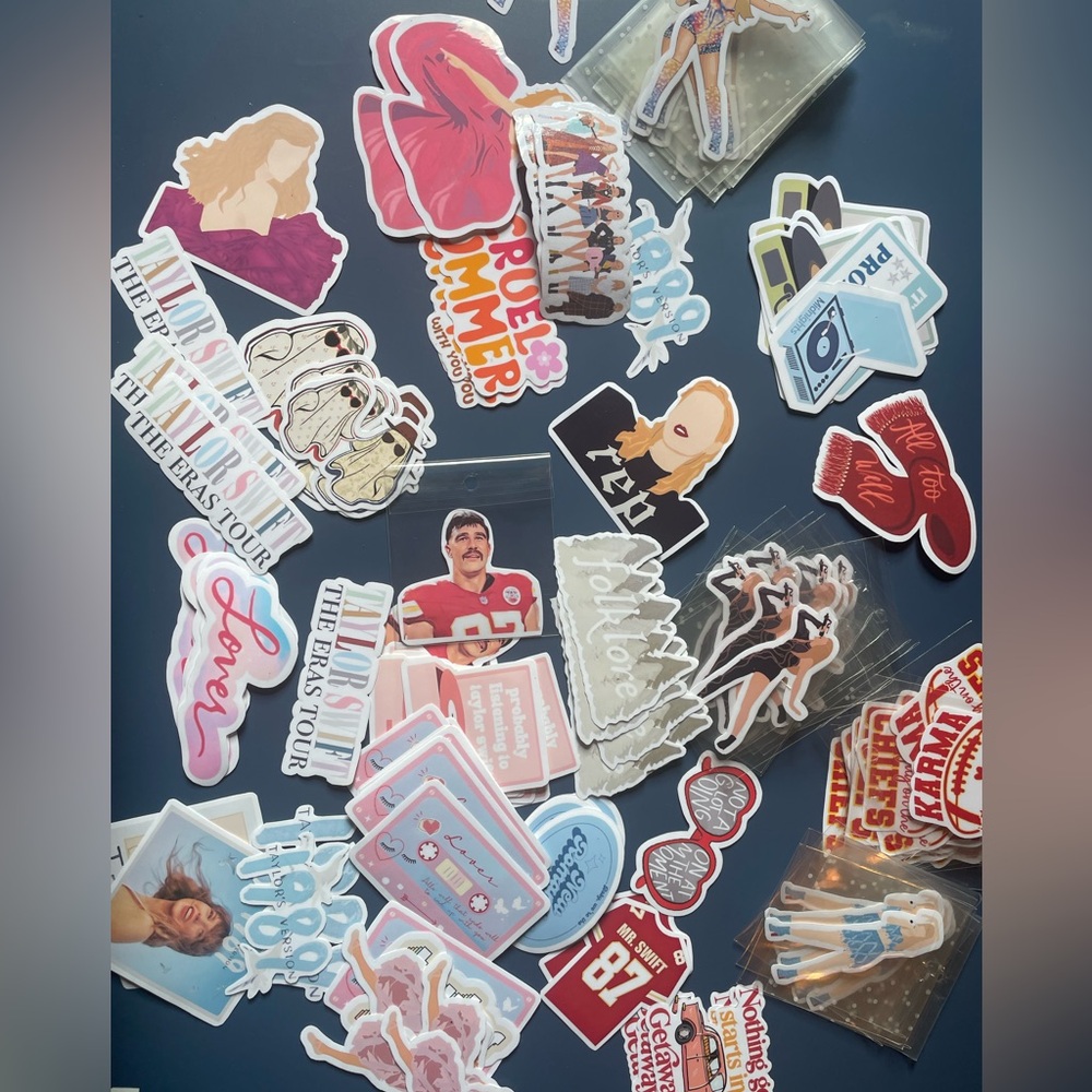Over 100 Taylor Swift Stickers